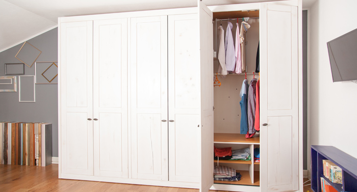 Made to measure wardrobes